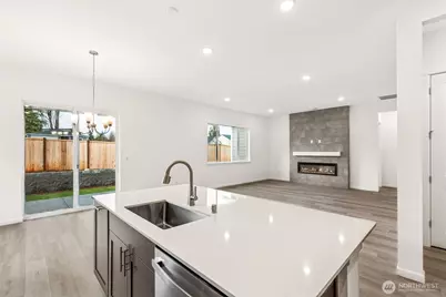 324 N 55th Street #32, Seattle, WA 98273 - Photo 5