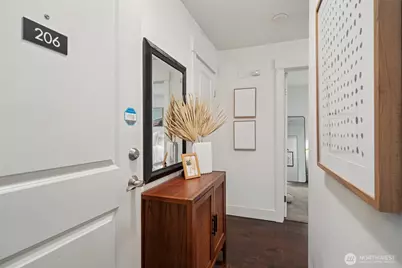 120 NW 39th Street #206, Seattle, WA 98107 - Photo 3