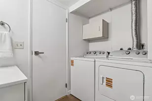 16225 NE 12th Ct, Bellevue, WA 98008 - Photo 17