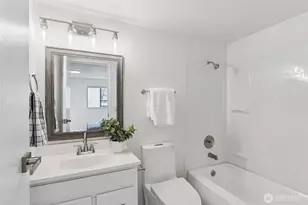 16225 NE 12th Ct, Bellevue, WA 98008 - Photo 13