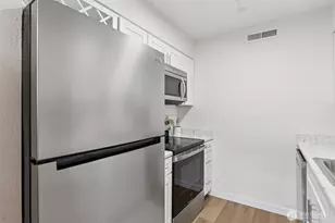 16225 NE 12th Ct, Bellevue, WA 98008 - Photo 7