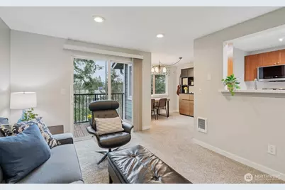 14206 NE 181st Place #L-305, Woodinville, WA 98072 - Photo 5