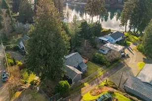 1819 S Marine Dr, Bremerton, WA 98312 - Photo 25