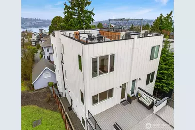 2337 10th Avenue E #D, Seattle, WA 98102 - Photo 1