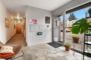 11521 Greenwood Ave N, Seattle, WA 98133 - Photo 5