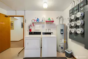 11521 Greenwood Ave N, Seattle, WA 98133 - Photo 15