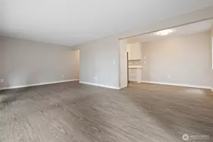 11521 Greenwood Ave N, Seattle, WA 98133 - Photo 17