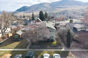 316 E Wapato Ave, Chelan, WA 98816 - Photo 5