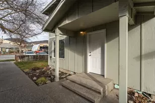 316 E Wapato Ave, Chelan, WA 98816 - Photo 3