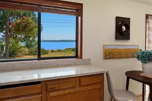 27523 SW Sandy Shores Dr, Vashon, WA 98070 - Photo 7