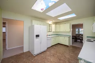 61 NE Pelican Pl, Moses Lake, WA 98837 - Photo 11