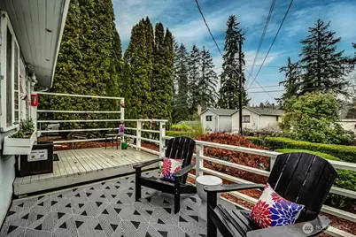14043 Burke Avenue N, Seattle, WA 98133 - Photo 27