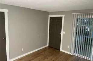 517 Burnett Ave S, Renton, WA 98057 - Photo 11