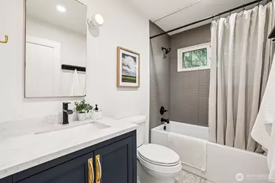 18007 49th Place NE, Lake Forest Park, WA 98155 - Photo 13