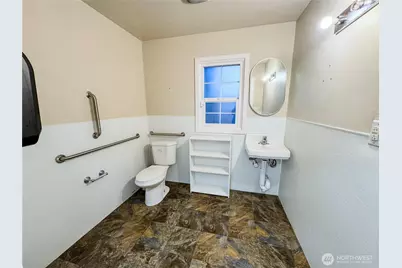 5113 Lacey Boulevard SE, Lacey, WA 98503 - Photo 9