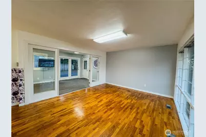 5113 Lacey Boulevard SE, Lacey, WA 98503 - Photo 3