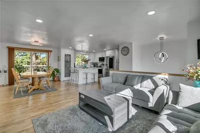 3302 Centennial Way NE, Tacoma, WA 98422 - Photo 5