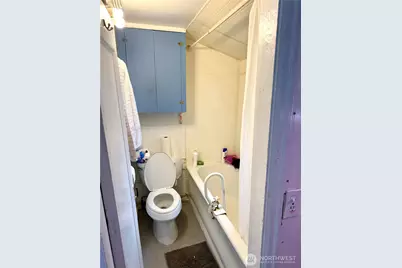 11040 11th Ave SW, Seattle, WA 98146 - Photo 13