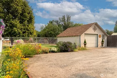 211 S Granite Street, Omak, WA 98841 - Photo 11