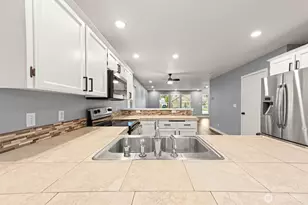 5401 S Cushman Ave, Tacoma, WA 98408 - Photo 9