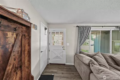 203 S 357th Street, Federal Way, WA 98003 - Photo 5