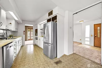 21429 44th Avenue W #24, Mountlake Terrace, WA 98043 - Photo 5