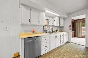 21429 44th Ave W, Mountlake Terrace, WA 98043 - Photo 7