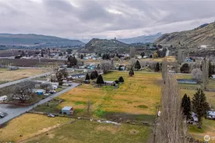 213 Davis Ave, Brewster, WA 98812 - Photo 27