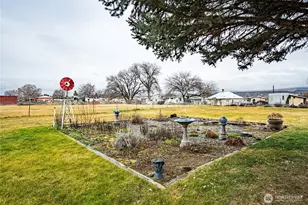 213 Davis Ave, Brewster, WA 98812 - Photo 21