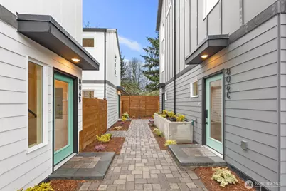 806 C S Rose Street, Seattle, WA 98108 - Photo 3