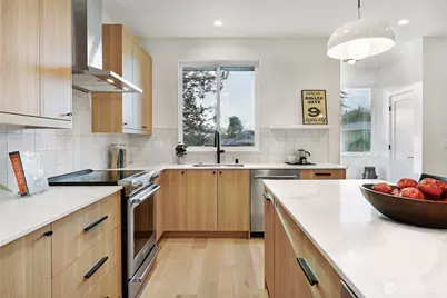 8810 41st Avenue SW, Seattle, WA 98136 - Photo 11