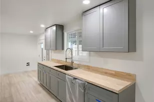 13647 197th Ave SE, Renton, WA 98059 - Photo 9