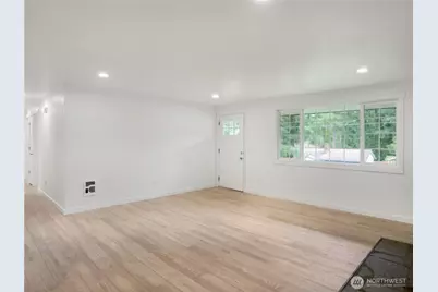 13647 197th Avenue SE, Renton, WA 98059 - Photo 7