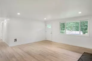 13647 197th Ave SE, Renton, WA 98059 - Photo 7