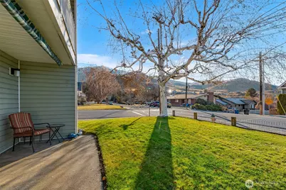 321 S 3rd Street #1, Chelan, WA 98816 - Photo 27