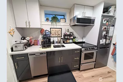 3217 E Madison Street, Seattle, WA 98112 - Photo 27