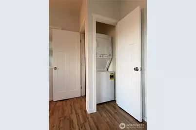 3217 E Madison Street, Seattle, WA 98112 - Photo 13