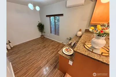 3217 E Madison Street, Seattle, WA 98112 - Photo 9