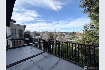 3217 E Madison Street, Seattle, WA 98112 - Photo 21