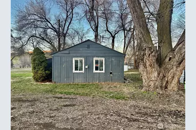 315 Preston Avenue, Waitsburg, WA 99361 - Photo 1