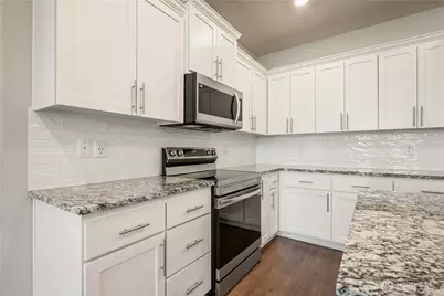 1935 Schneiter Drive, Longview, WA 98632 - Photo 9