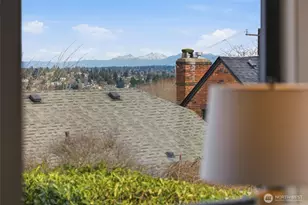 2512 Nob Hill Ave N, Seattle, WA 98109 - Photo 11