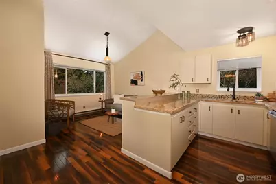 6301 Sand Point Way NE #E3, Seattle, WA 98115 - Photo 9