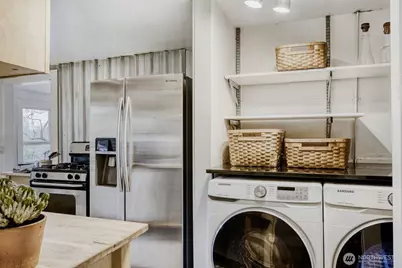 8725 10th Avenue S, Seattle, WA 98108 - Photo 11