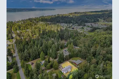 592 Kodiak Avenue, Camano Island, WA 98282 - Photo 13