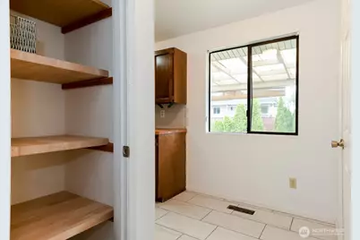 1625 Camas Avenue NE, Renton, WA 98056 - Photo 9