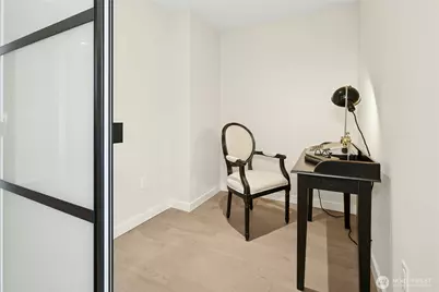 188 Bellevue Way NE #303, Bellevue, WA 98004 - Photo 15