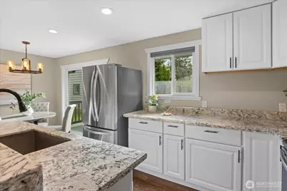 5910 178th Street SW, Lynnwood, WA 98037 - Photo 11