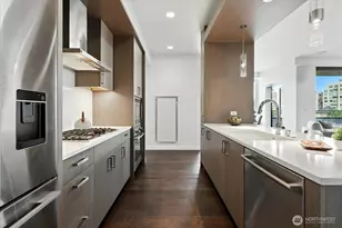 1321 Seneca St, Seattle, WA 98101 - Photo 9