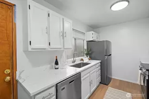 4811 180th Street SW Street SW, Lynnwood, WA 98037 - Photo 3